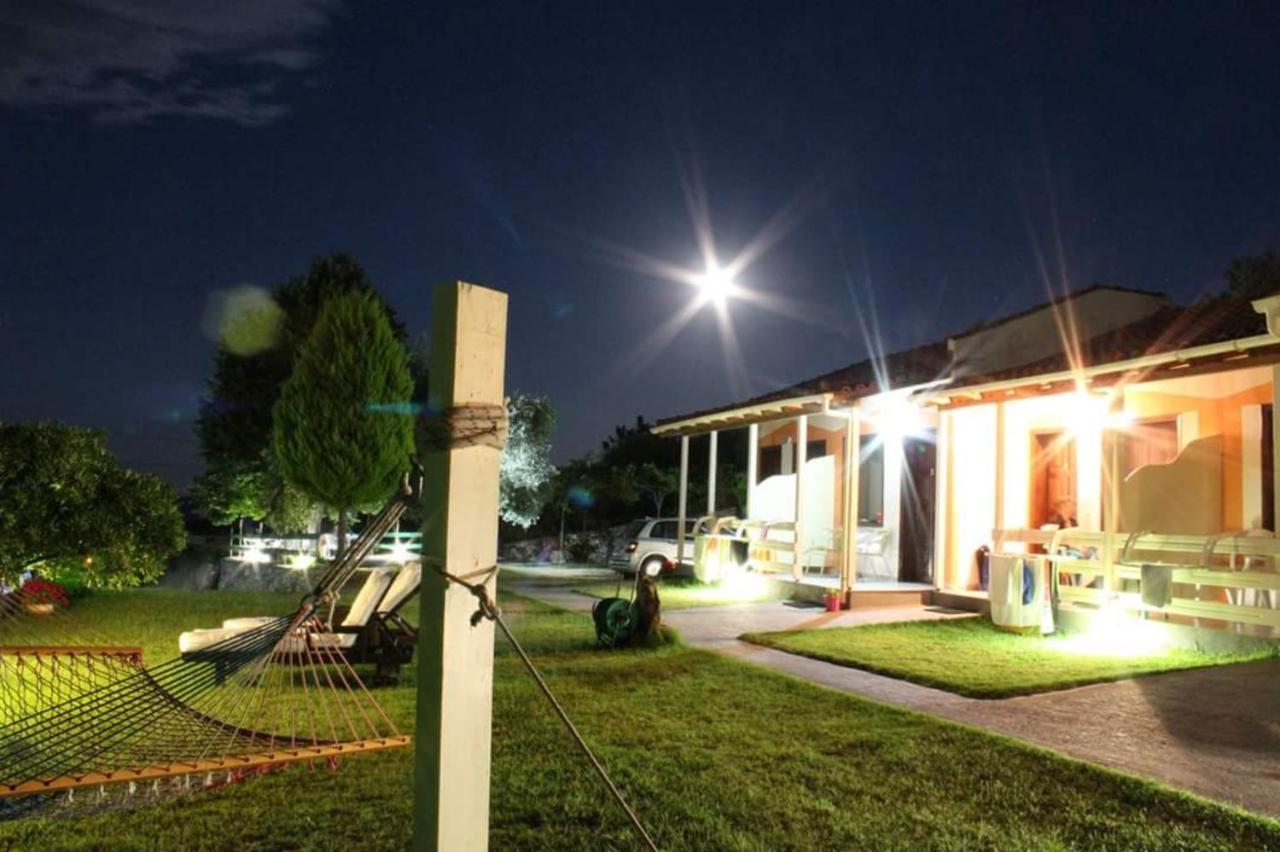Aura Guest House Koinira Exterior foto